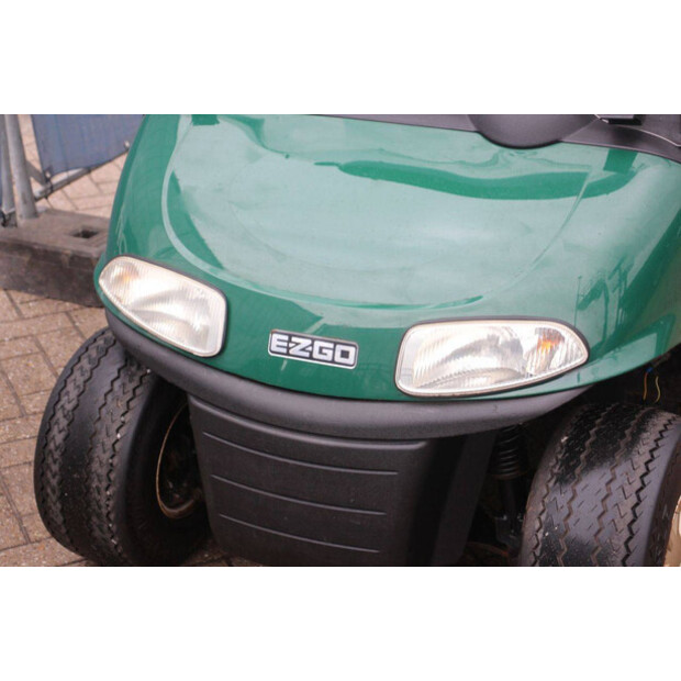2019 EZ-GO RXV-49218690