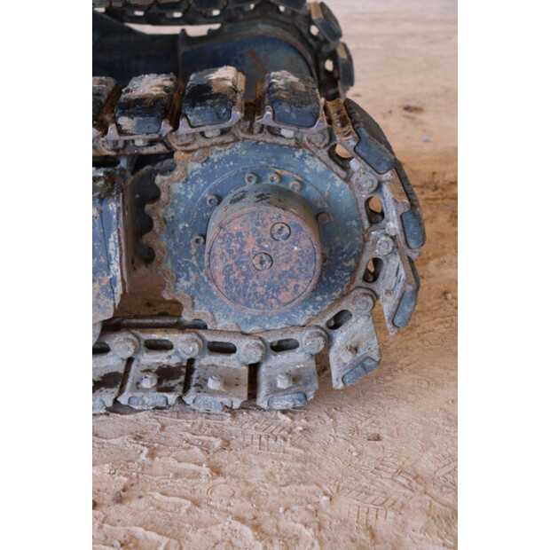 تاكوتشي TB20R-49218797