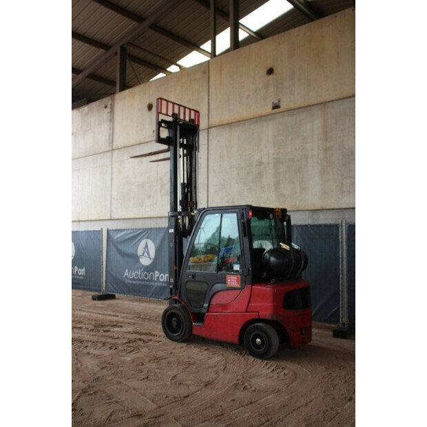 2017 Hyster H2.5FT-49218896