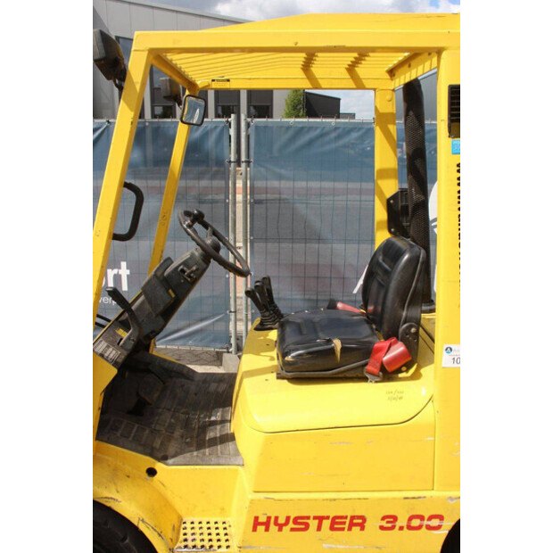 1997 Hyster H3.00XM-49219724