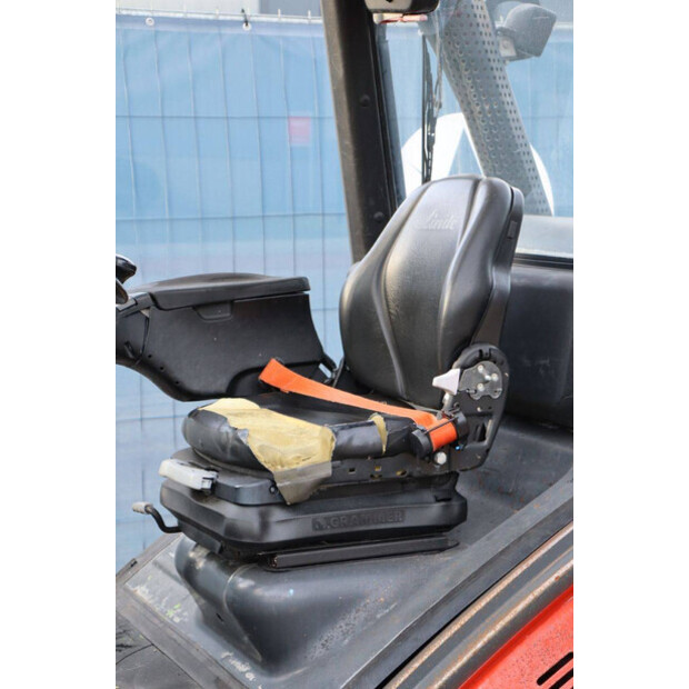2013 Fenwick-Linde H25T-02-49220008
