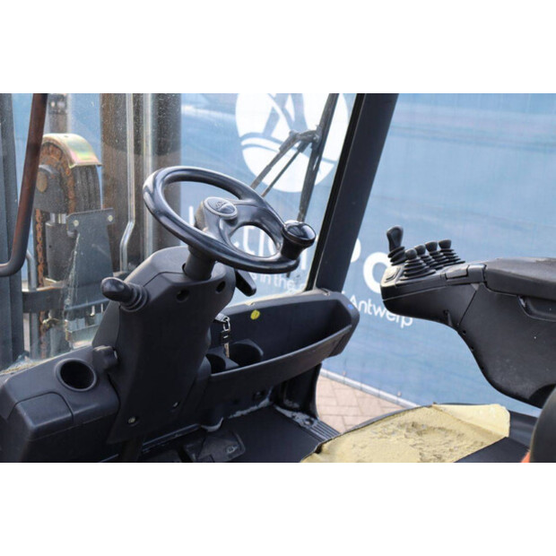 2013 Fenwick-Linde H25T-02-49220012