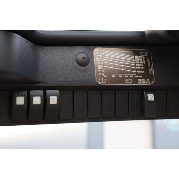 2013 Fenwick-Linde H25T-02-49220014