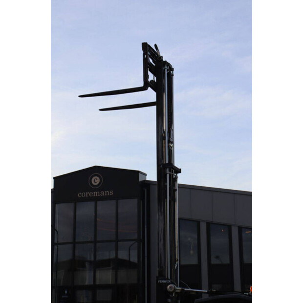 2013 Fenwick-Linde H25T-02-49220027