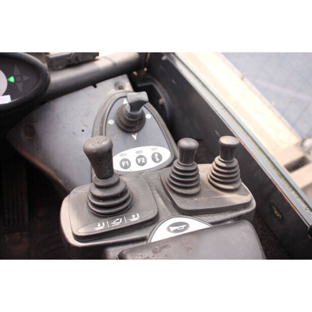 2014 Still RX70-18T-49220372