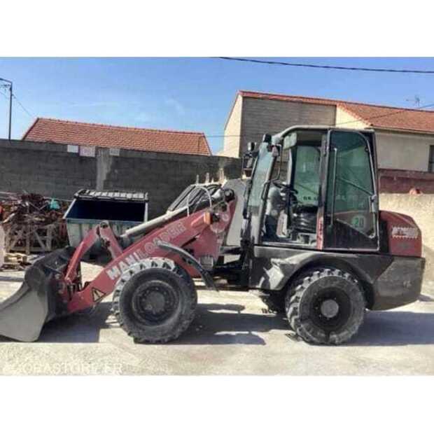 Loader-49220752