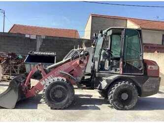 loader-1490816-49220752