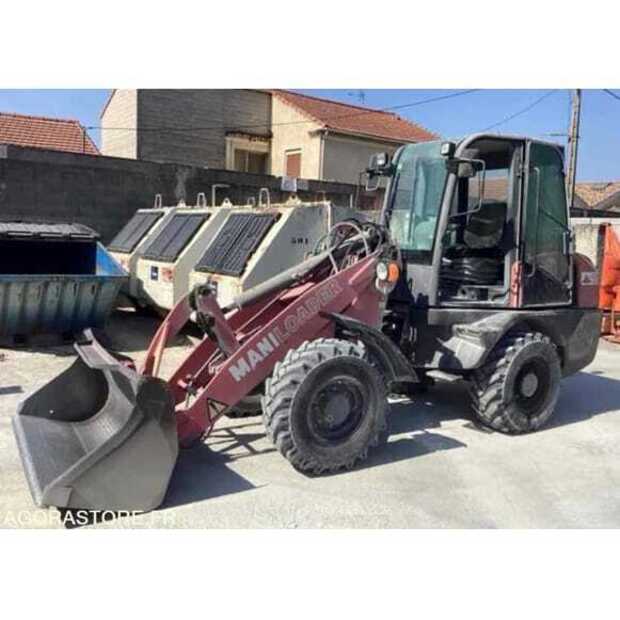 Loader-49220754