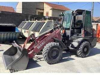 loader-1490816-49220754
