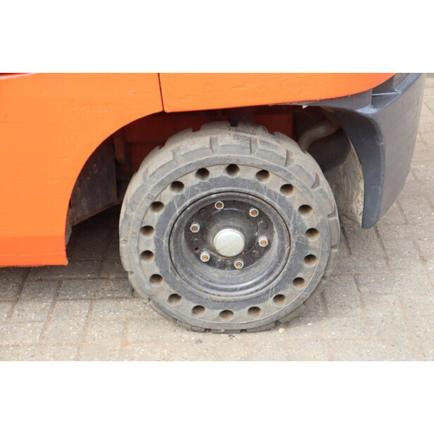 2000 Toyota 62-7FDF30-49220983