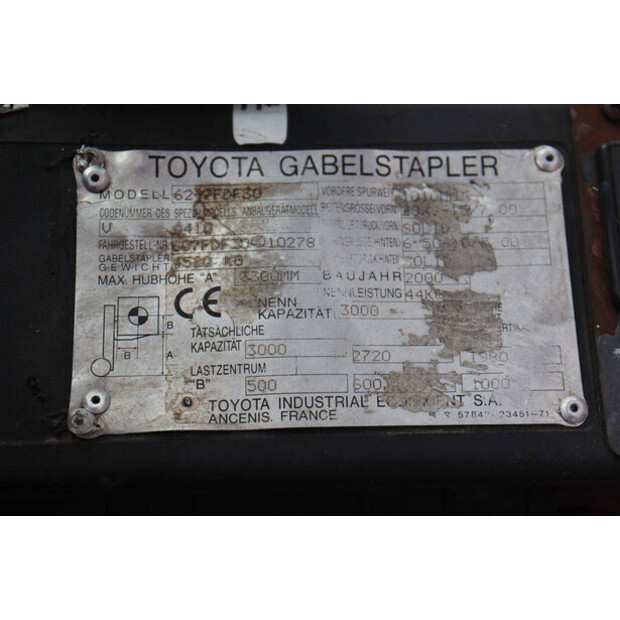 2000 Toyota 62-7FDF30-49221000