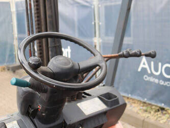 2002-toyota-02-7fdf30-1489356-49221272