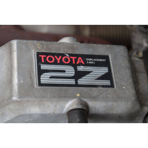 2002 Toyota 02-7FDF30-49221287