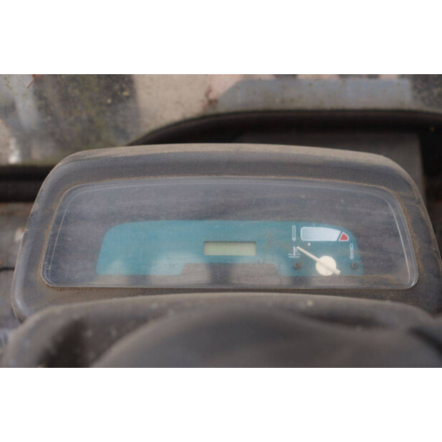 2004 Toyota 42-7FGF25-49221694