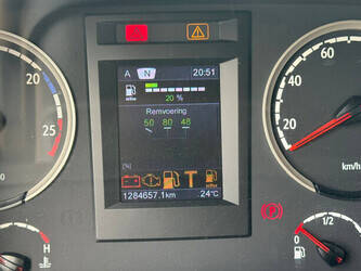 2012-scania-r500-1489363-49222463