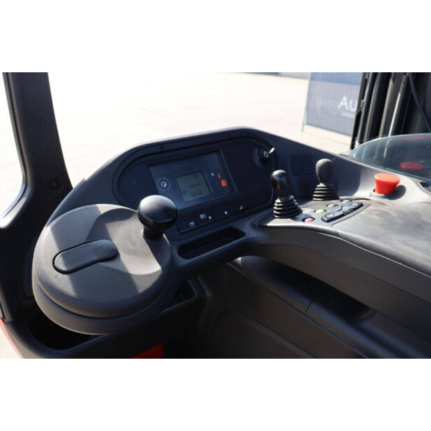 2021 ليندي R14-01-49222835