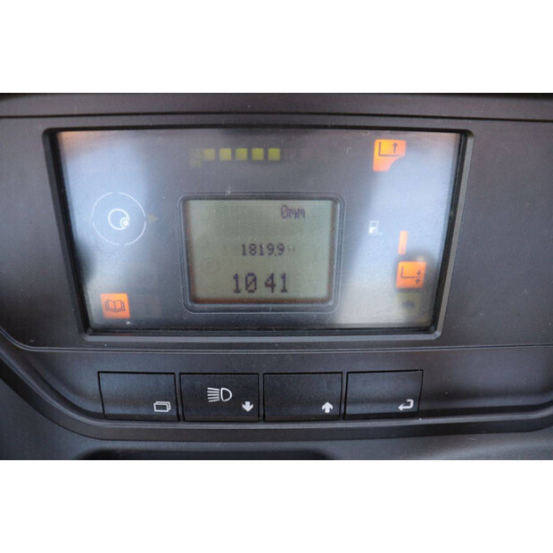 2021 ليندي R14-01-49222836