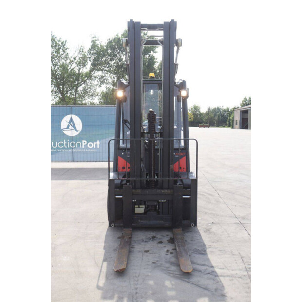 2013 Fenwick-Linde H30D-02-49223153