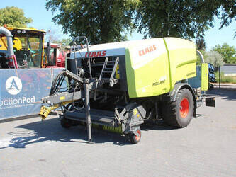 2011-claas-rollant-455-49224430