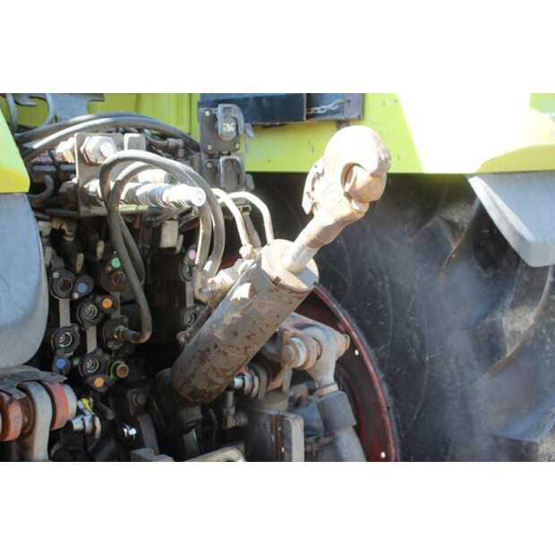 2011 CLAAS Axion 930-49224601
