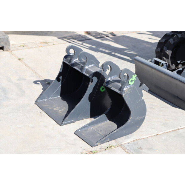 2026 Aameck F10-49224755