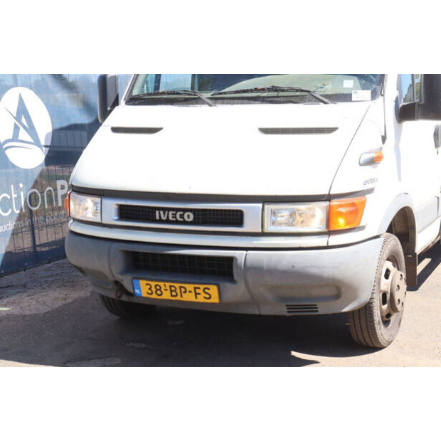 2004 Iveco 40C-49225207