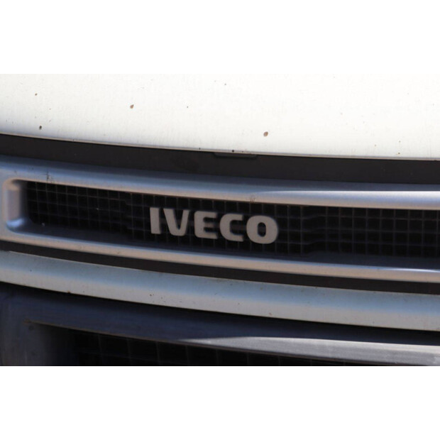 2004 Iveco 40C-49225208