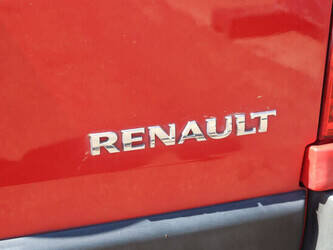 2011-renault-master-1489801-49225322