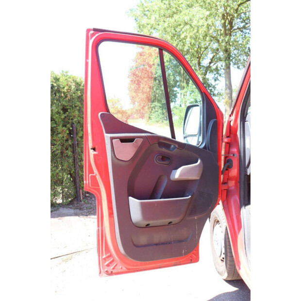 2011 Renault Master-49225323