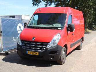 2013-renault-master-1489384-49225361