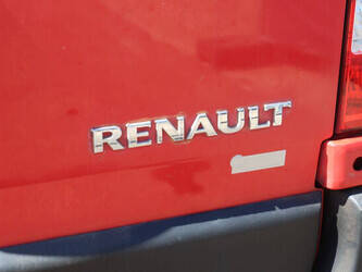 2013-renault-master-1489384-49225369
