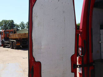 2013-renault-master-1489384-49225389
