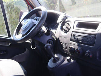 2013-renault-master-1489384-49225397