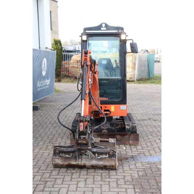 2017 SCHAEFF TC16-49225802