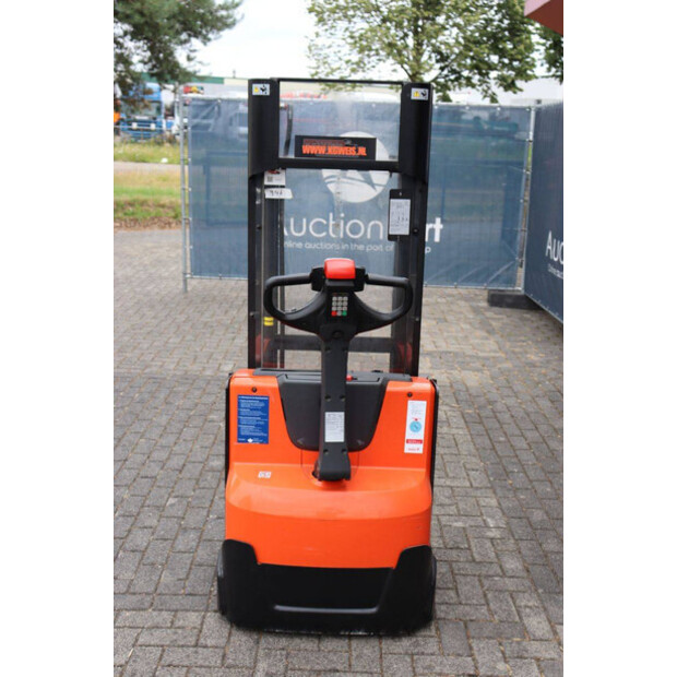 2015 BT SWE140L-49226252