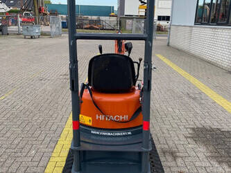 2019-hitachi-zx-10-u-6-49230397