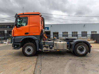2017-mercedes-benz-arocs-2145-as-49230607