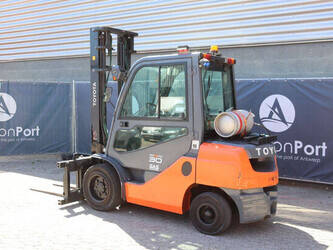 2007-toyota-02-8fgf30-1489428-49231380