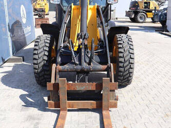 2014-jcb-409-agri-49231431
