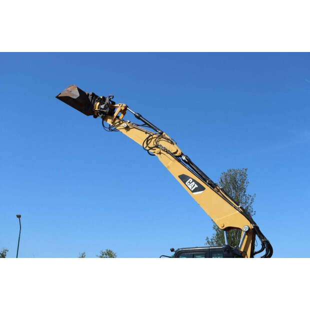 2011 Caterpillar M315D-49231515