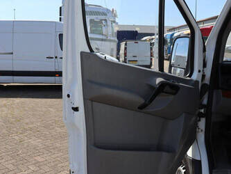 2018-mercedes-benz-sprinter-1489431-49231552