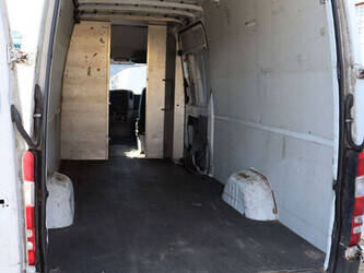 2014-mercedes-benz-sprinter-310cdi-49231591