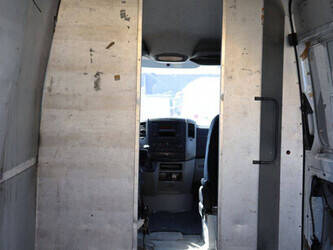 2014-mercedes-benz-sprinter-310cdi-49231592