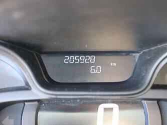 2019-renault-trafic-1489440-49232033