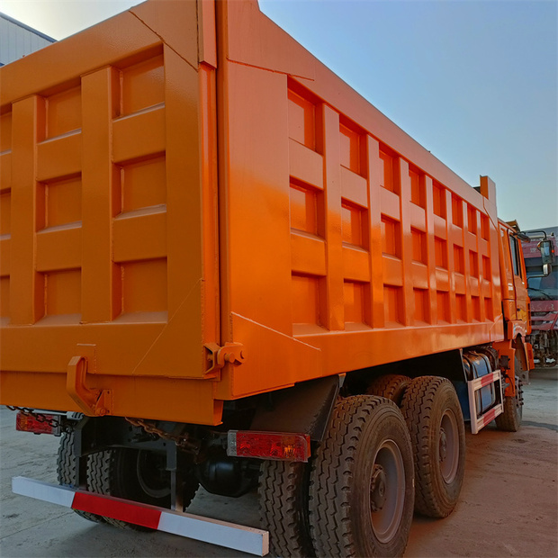 2024 SHACMAN F3000-49233318