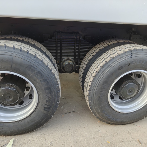 2024 SHACMAN F3000-49233342