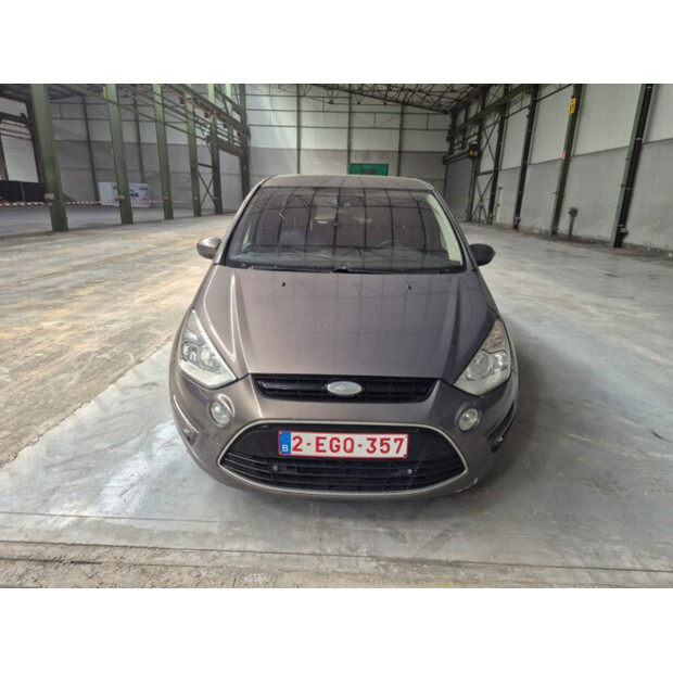 2012 Ford S-MAX-49239453