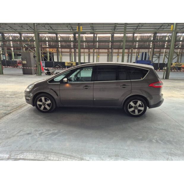 2012 Ford S-MAX-49239462