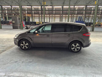 2012-ford-s-max-1491357-49239462