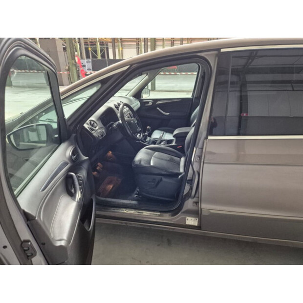2012 Ford S-MAX-49239463
